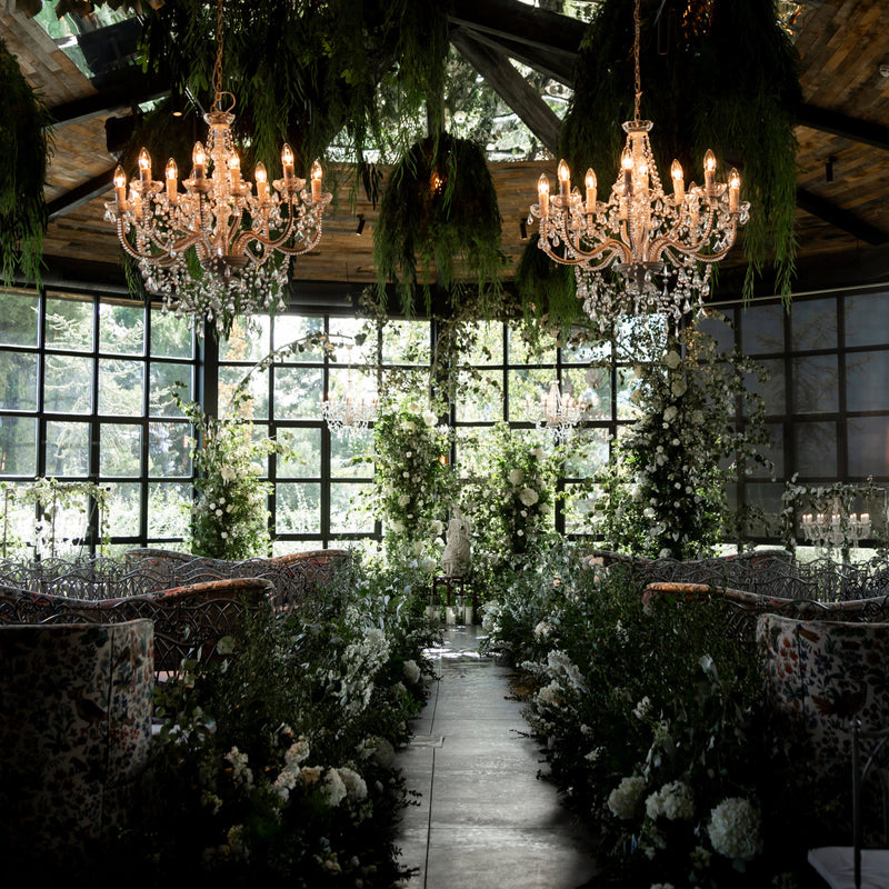 La boda de Marta Pombo en la Borda del Mentidero: una decoración floral inolvidable