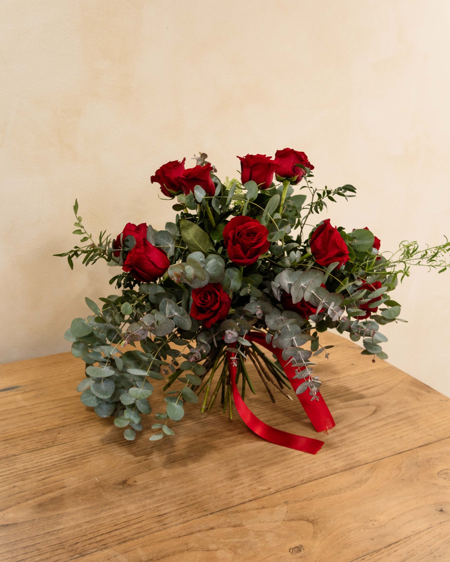 Ramo de 12 rosas rojas