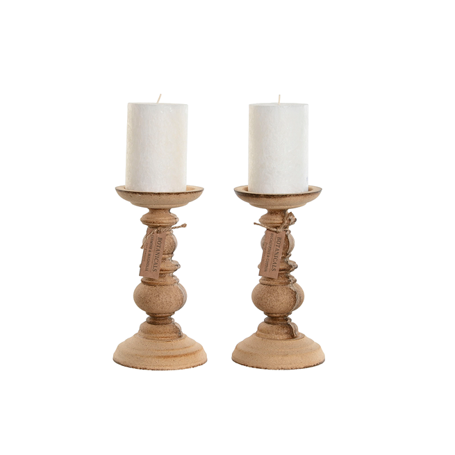 Candelabro con vela
